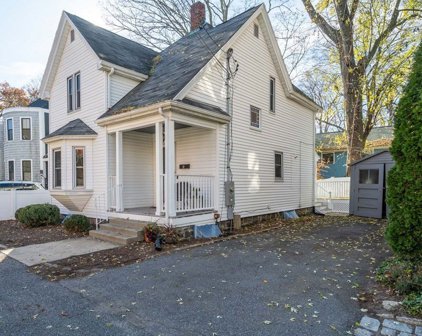 10 Highland Park, Newton