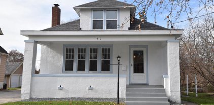 410 Bethesda Court, Waukesha