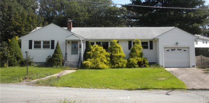 13 Evergreen Parkway, North Providence