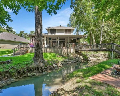 5050 Lakeshore Drive, Willis