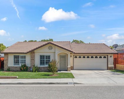 302 Amber, Taft