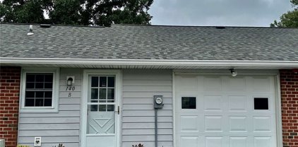 140B Eastbourne Unit #B, Ridge