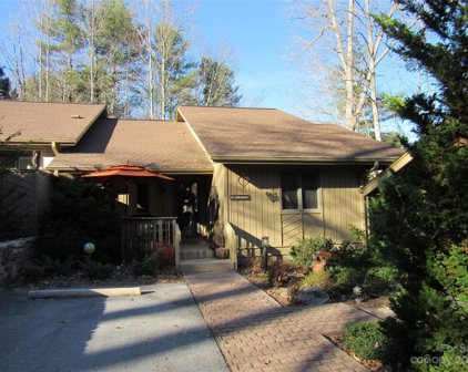 101 Scarlet Oak  Lane, Hendersonville