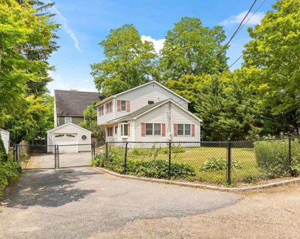 91 Conrad Place, Sea Cliff