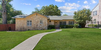 242 Parklane Dr, San Antonio