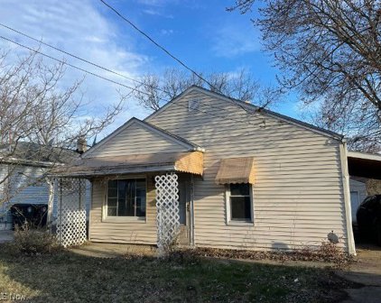 967 Clifford Avenue, Akron