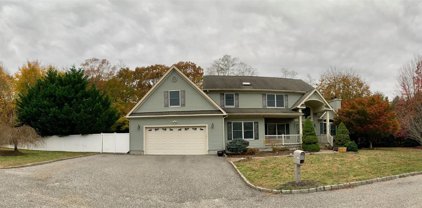 156 Montauk Highway, East Moriches