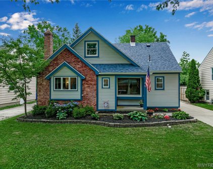 59 Canterbury Court, Amherst