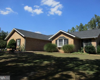 76 Elk Branch Rd, Hedgesville