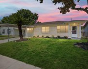 211 Avenue G, Sugar Land image