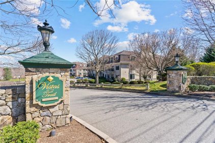 113 Vistas  Court Unit 113, East Greenwich
