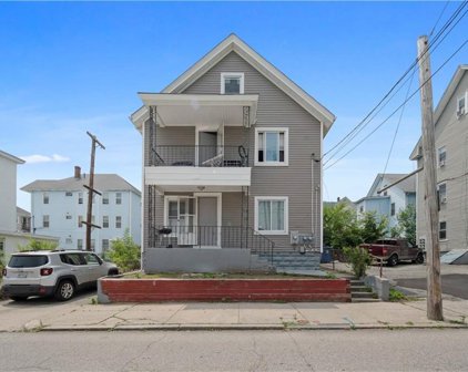 26 Hadwin Street, Central Falls