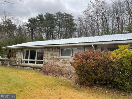 218 Vernon St, Berkeley Springs