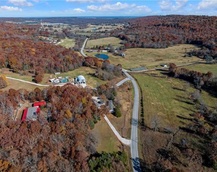 15471 Greasy Valley Road, Prairie Grove