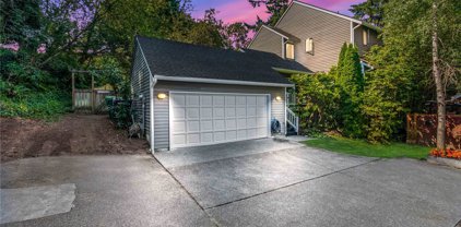 9459 37th Avenue SW, Seattle