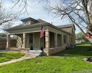 210 E Weinert St, Seguin image