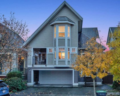 218 Dawe Street, New Westminster