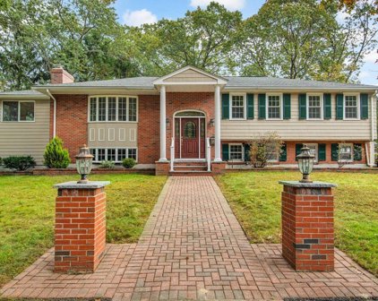 8 Phinney Road, Lexington