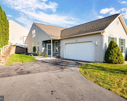 13 Turning Leaf Way, Reading