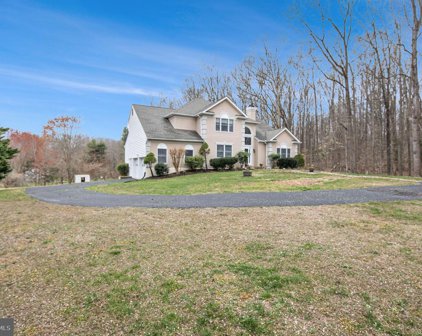 12312 Glade Dr, Fredericksburg