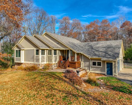628 Galahad Road N, North Hudson