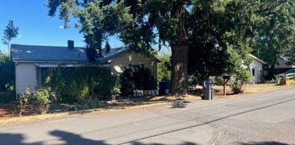 5229 NE HOLMAN ST, Portland