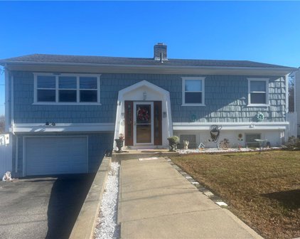 30 Lecia Drive, Providence