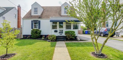 322 Willow Ave, Frederick