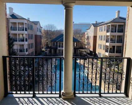 307 Seven Springs Way Unit #304, Brentwood