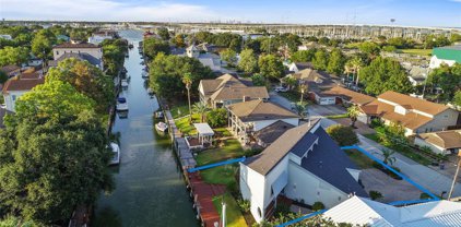 76 Harbor Lane, Kemah