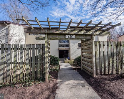 5709 Harpers Farm Rd Unit #B, Columbia