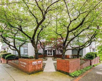 98 Tenth Street Unit 101, New Westminster