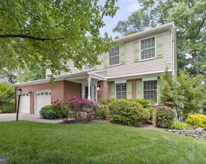 1401 Rock Ridge Ct, Herndon