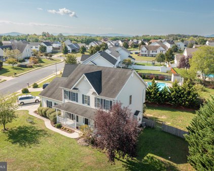 207 Clydesdale Dr, Stephens City