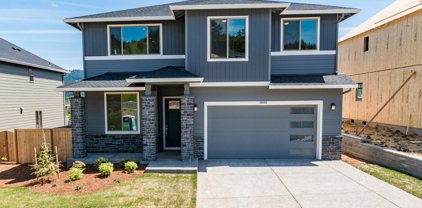 8836 N 3rd CIR, Ridgefield