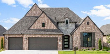 16732 E 41st Place S, Tulsa