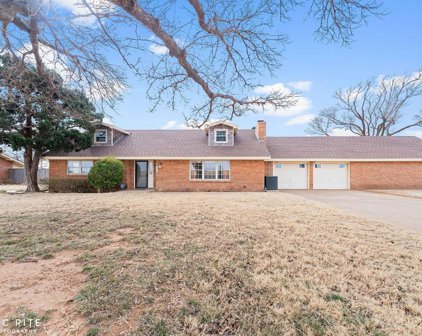 2411 W Division Street, Slaton