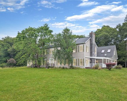 223 John Dyer Road, Little Compton