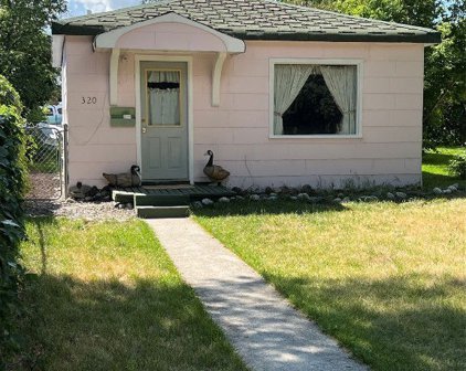 320 S C Street, Livingston