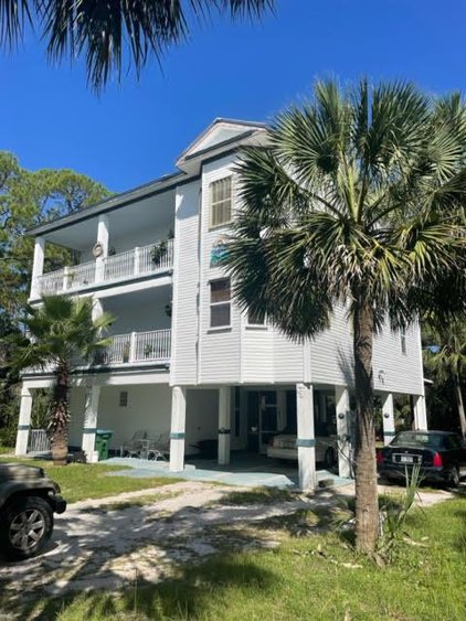 709 E Pine Ave, St. George Island