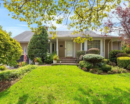 37 Maiden Lane, Jericho