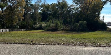 100 Fairway Drive, Brewton