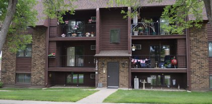 2126 N Kavaney Drive 6, Bismarck