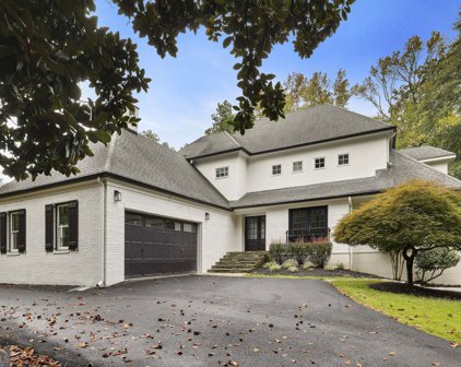 1483 Hearst Drive NE, Brookhaven