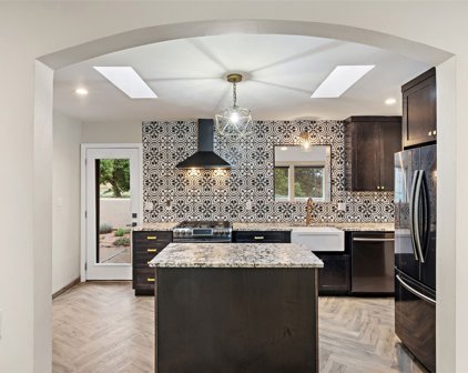 13 Verano Loop, Santa Fe