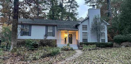 2557 Elizabeth Drive, Pelham