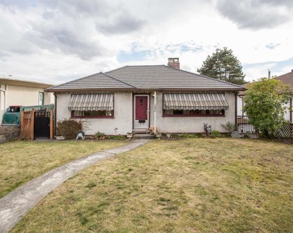 1606 Sixth Avenue, New Westminster