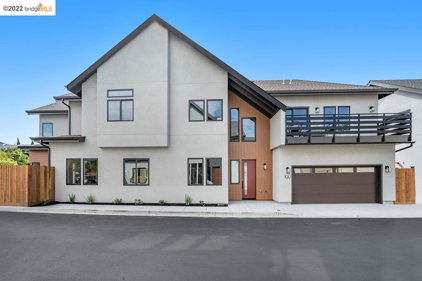 30 London Lane, Rodeo