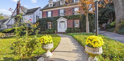 3806 Woodbine St, Chevy Chase