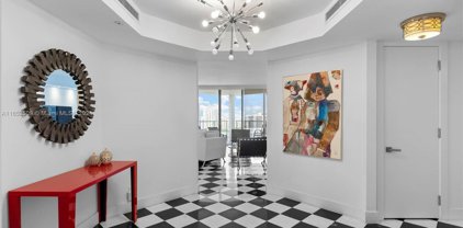 19500 Turnberry Way Unit #20D, Aventura